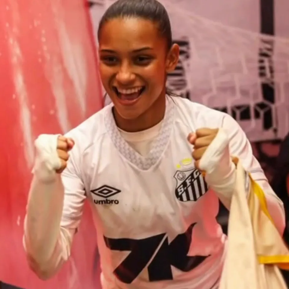 Capa do depoimento em vídeo enviado pela clínica